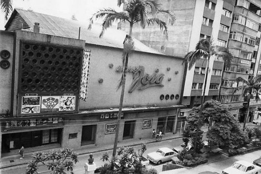 Foto histórica do Cine Jóia