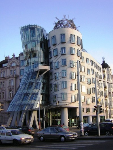 Fig.13: Casa Dançante projeto de Frank Gehry e Vlado Milunic, Cidade Nova em Praga