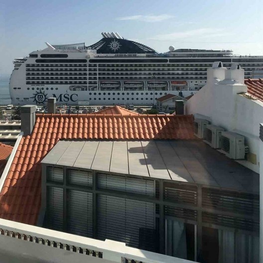 Barreira visual causada por navio em Alfama, outubro de 2017