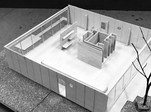 Casa Rogers, foto da maquete desenvolvida pelos alunos da disciplina Desenho Arquitetônico da Universidade São Judas Tadeu em 2018, Richard Rogers e Su Rogers, 1968-1969.