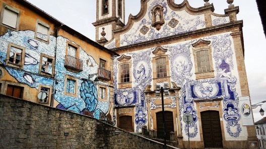 Covilhã, grafiti de ARM Collective, março 2017