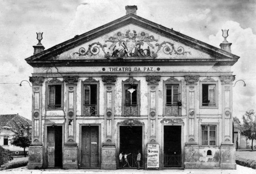 Fachada principal do Theatro da Paz