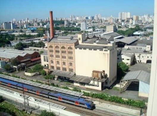 A fábrica Antártica abandonada. Foto de fev. 2011