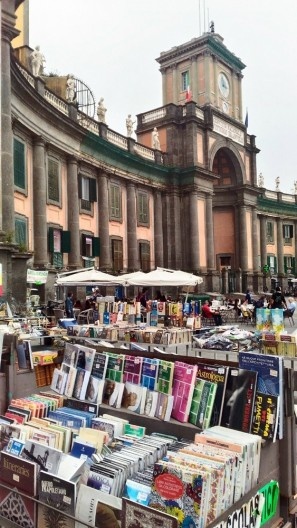 Piazza Dante, Nápoles, Itália