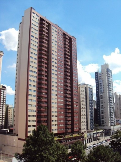 Edifício residencial no Setor Estrutural, Curitiba