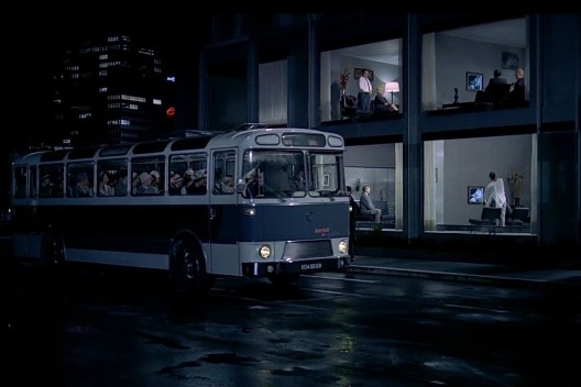 Cena do filme Playtime, de Jacques Tati