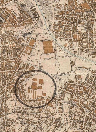 Localização do conjunto das Oficinas do Cambuci, entre o canal do rio Tamanduateí e a Rua Lavapés, indicada pelos autores