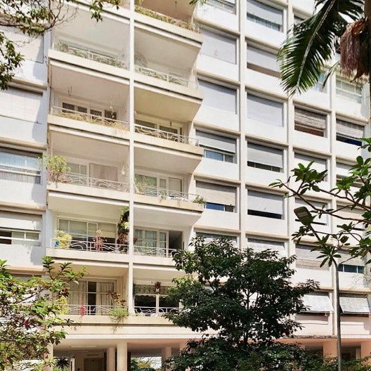 Fachada do edifício Diamante, com sacadas