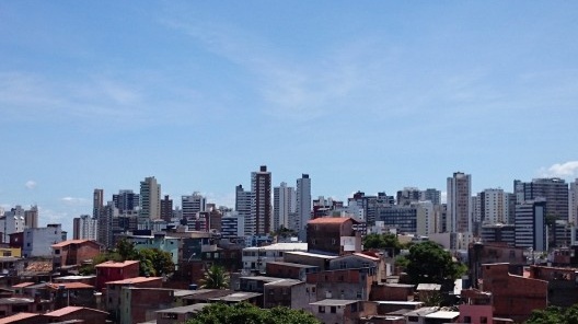 Habitação nas cumeadas, bairros Alto das Pombas e Graça, Salvador