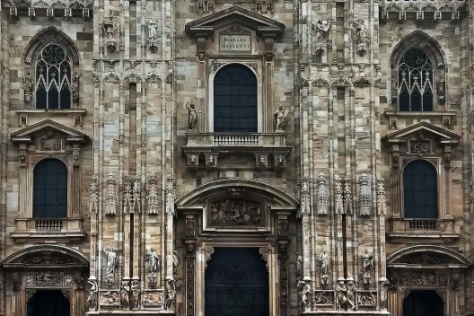 Duomo, detalhe da fachada, Milão, Itália
