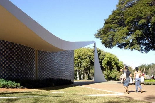 Igrejinha, Brasília. Arquiteto Oscar Niemeyer