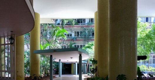 Edifício Parque das Hortênsias, marquise entre blocos A e B