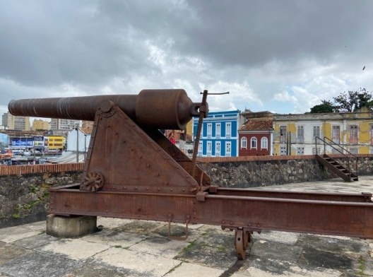 Canhão da empresa norte-americana Phoenix Iron no Forte do Presépio, Belém PA