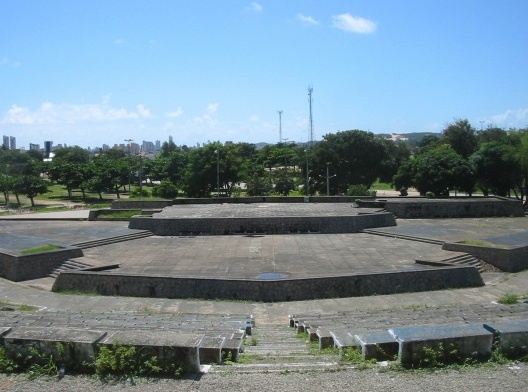 Praça Cívica do Campus da Universidade Federal do Rio Grande do Norte – UFRN, Natal, 2005