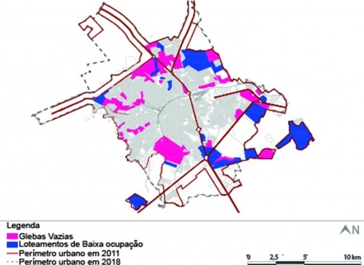 Vazios urbanos e loteamentos de baixa ocupação em Bauru