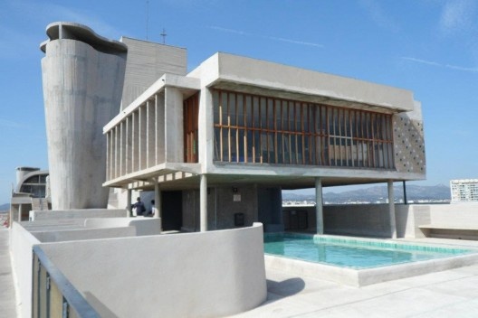 Le Corbusier. Unidade de Habitação, Marselha, 1952. Cobertura.