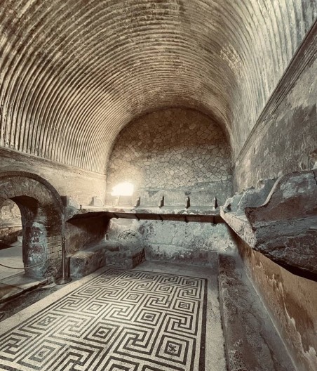 Ercolano. Casa de banhos em opus caementicium