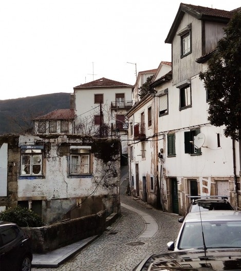 Covilhã, ruas e vielas estreitas do município, março 2017