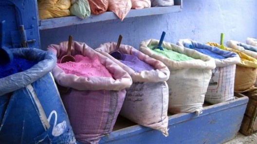 Chefchouen, venda de pigmentos