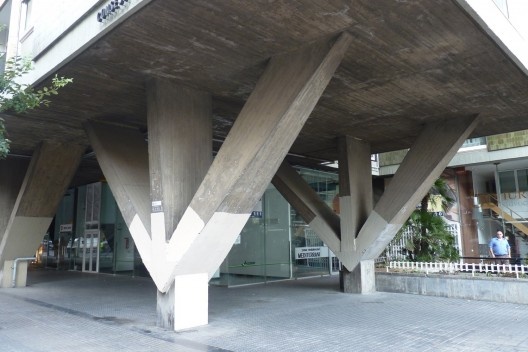 Antonio Bonet, Edifício Mediterrâneo, Barcelona, 1960-1963