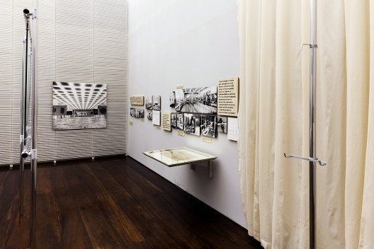 Exposição “Maneiras de expor”, curadoria de Giancarlo Latorraca, Museu da Casa Brasileira