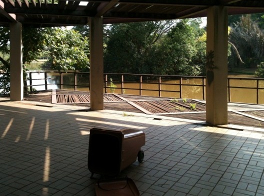 Vista do deck, na área antes dedicada a lanchonetes na frente do lago
