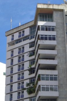 Wandenkolk Tinoco, Edifício Villa da Praia (1977), vista.