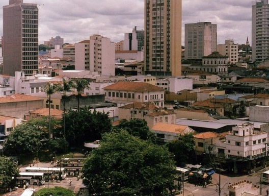 Terminal de ônibus no centro de Campinas