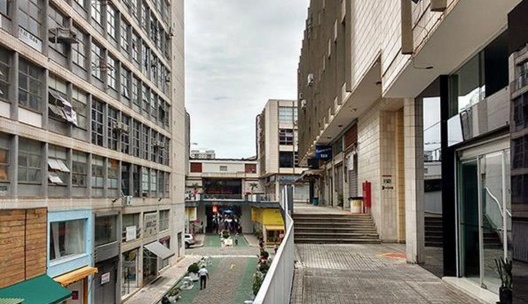 Galeria Comercial no Bom Retiro, São Paulo SP Brasil. Arquiteto Lucjan Korngold