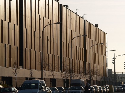 Conjunto Habitacional Fira de Barcelona – L’Hospitalet de Llobregat, fachada norte, Barcelona 2009