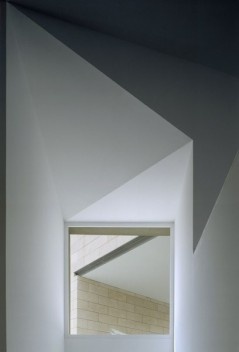 Centro Gallego de Arte Contemporáneo en Santiago de Compostela. Arquitecto Álvaro Siza Vieira, 1988-1993