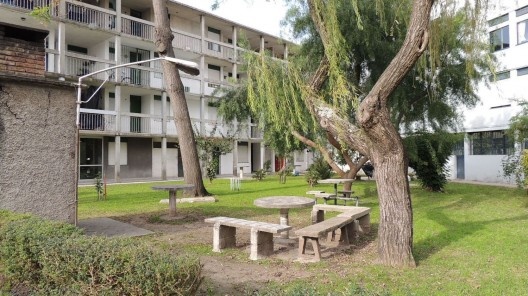 Zona 1 da Cooperativa Habitacional José Pedro Varela em Montevidéu, Uruguai, 1971. Instituto de Assistência Técnica Centro de Assistência Técnica e Social