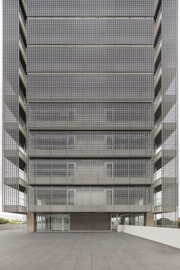 Torre Ambassador, Santa Cruz de la Sierra, 2017. Arquitetos Jorge Gambini e Hans Kenning / Enciam Arquitectura, Hans Kenning arquitectos