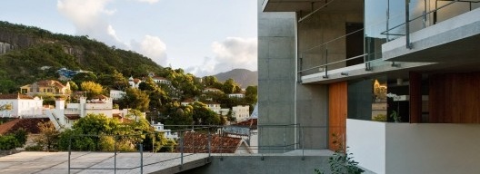 Casa Santa Teresa, Rio de Janeiro RJ, 2004. SPBR Arquitetos