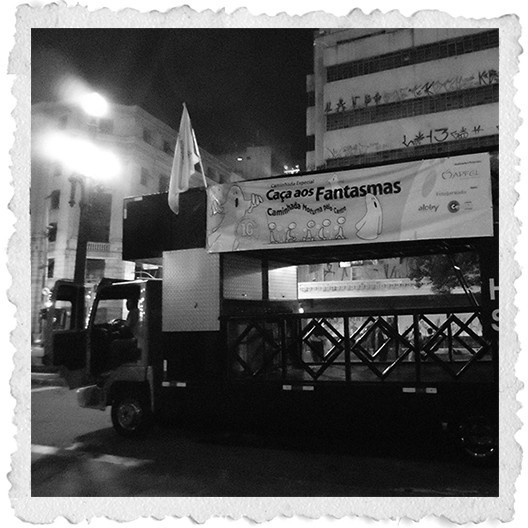 Caminhão de som do projeto “Caça aos fantasmas”