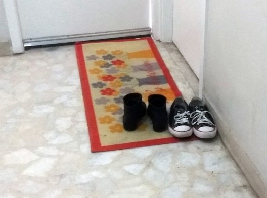 Cenas cotidianas de um edifício residencial