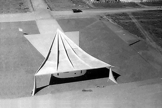 Igrejinha em construção, 1958