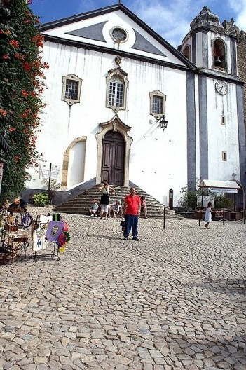 Fachada da Igreja de São Tiago