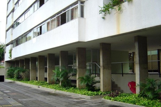 Edifício Villa Bella, acesso ao lobby.