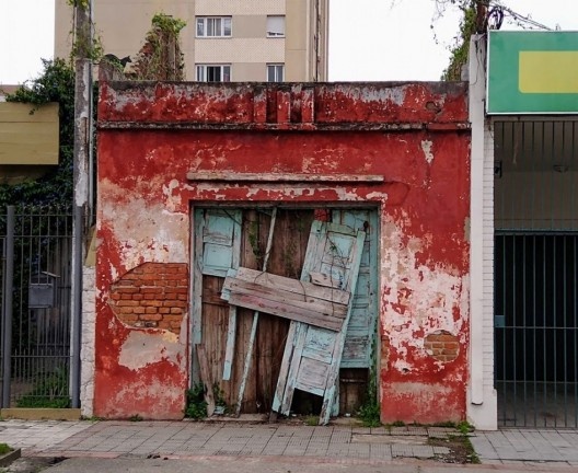 Rua General Osório nº 1161, fachada de fundos, garagem da residência, 2020