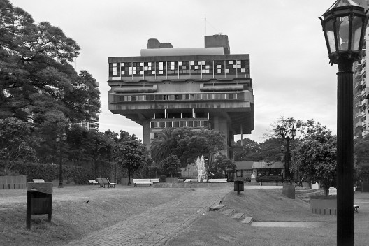Biblioteca Pública de Buenos Aires, 1962. Arquitetos Clorindo Testa e Francisco Bullrich