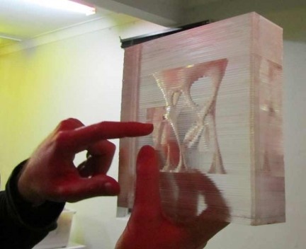 Protótipo exposto na bienal de Veneza, fabricado em acrílico cortado a laser.