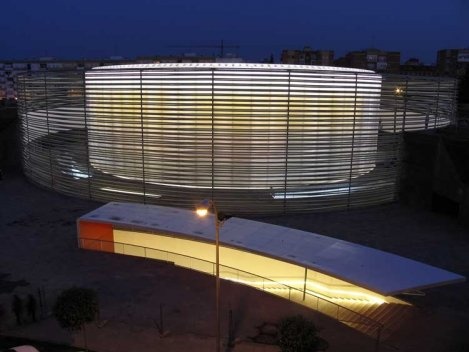 Vista exterior geral do edifício