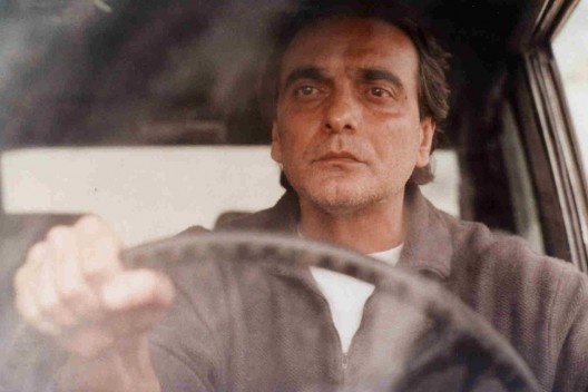 Fotograma de Gosto de cereja, filme de Abbas Kiarostami, 1997